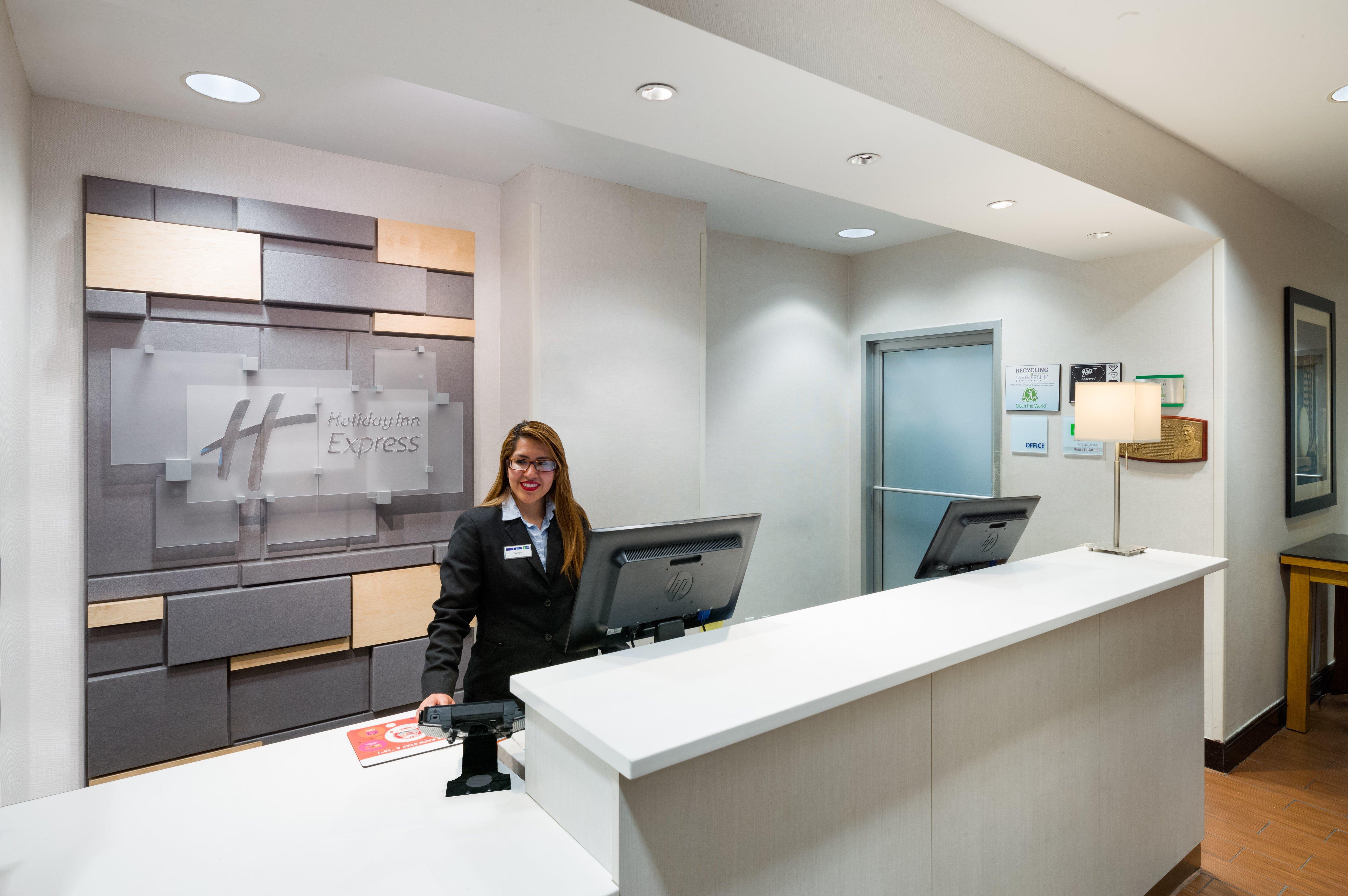 Holiday Inn Express - Times Square By Ihg Nowy Jork Zewnętrze zdjęcie